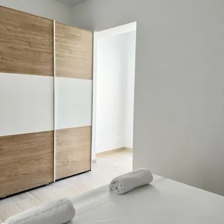 Moderno Con Terraza En La Azotea Daire Roses